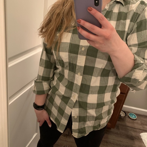 Plaid button down - Picture 4 of 4